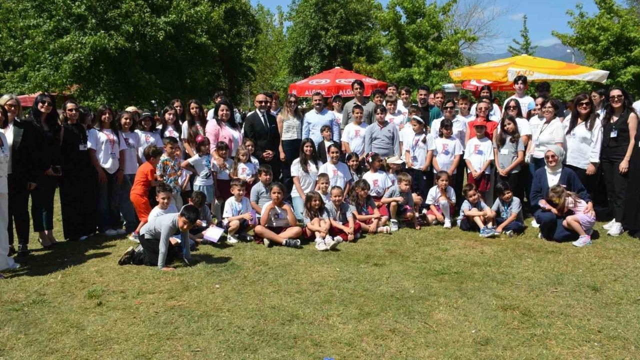 Köyceğiz’de 'Gençlik ve Çocuk Şenliği' düzenlendi: Meslek liseleri proje sergisi ve çocuk etkinlikleri
