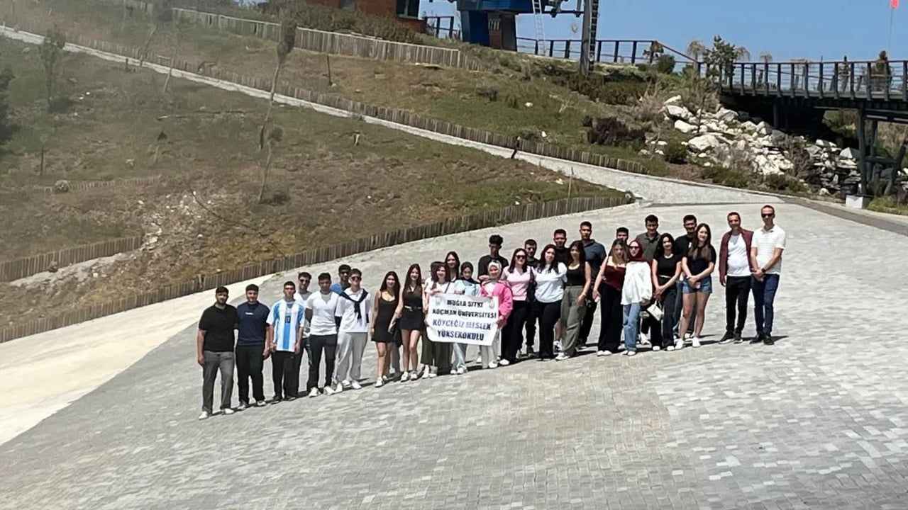 Köyceğiz Meslek Yüksek Okulu öğrencileri Babadağ Teleferik tesislerine teknik gezi gerçekleştirdi