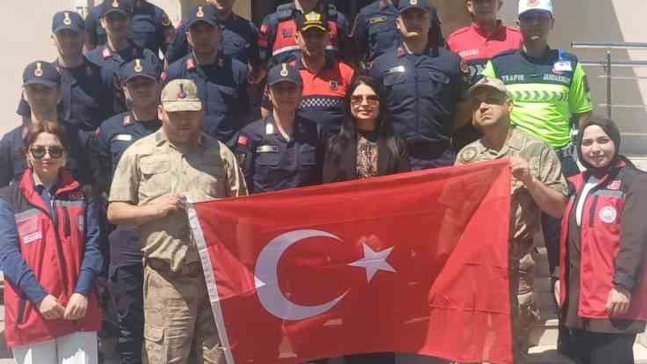 Kozlu'da Engelliler Haftası'nda Jandarma, Engelli Gençler ve Aileleri Bir Araya Geldi