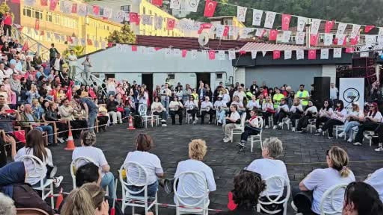 Kozlu’da Kadınlar Darbuka Kursuyla Günlük Stresi Ritme Dönüştürüyor