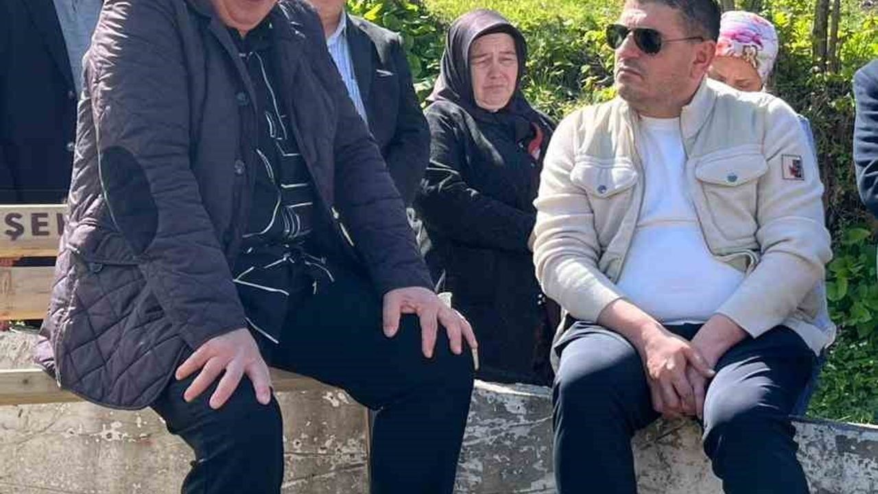 Küçükçekmece'de yaşamını yitiren mühendis Görkem Selvitop'un babası mezar başında adalet istedi