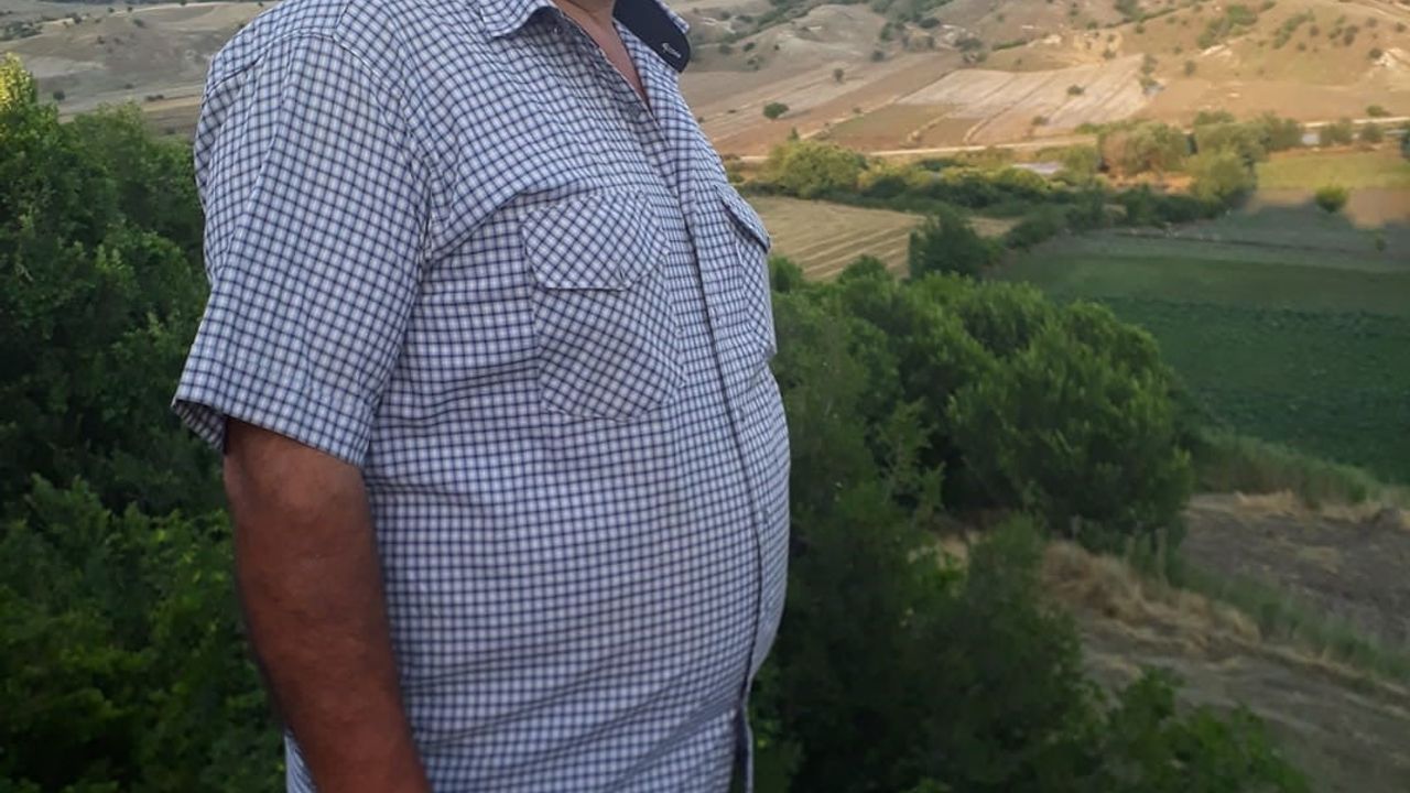 Kula'da servis şoförü işçi toplamaya çıkmadan önce kalp krizi geçirerek hayatını kaybetti