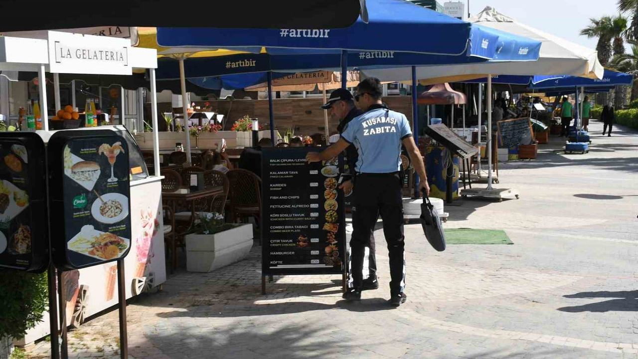 Kuşadası'nda 'sıfır işgaliye' denetimleri Kadınlar Denizi Plajı'nda yoğunlaştı