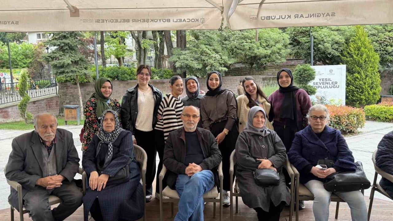 Kuşakları Buluşturan Proje Başladı: 'Manevi Torunum' İzmit Saygınlar Kulübü'nde