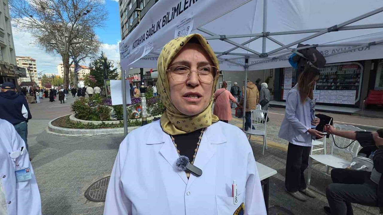 Kütahya'da Ebelik Bölümü'nden Anne-Bebek Sağlığı Odaklı Bilgilendirme ve Farkındalık Etkinliği