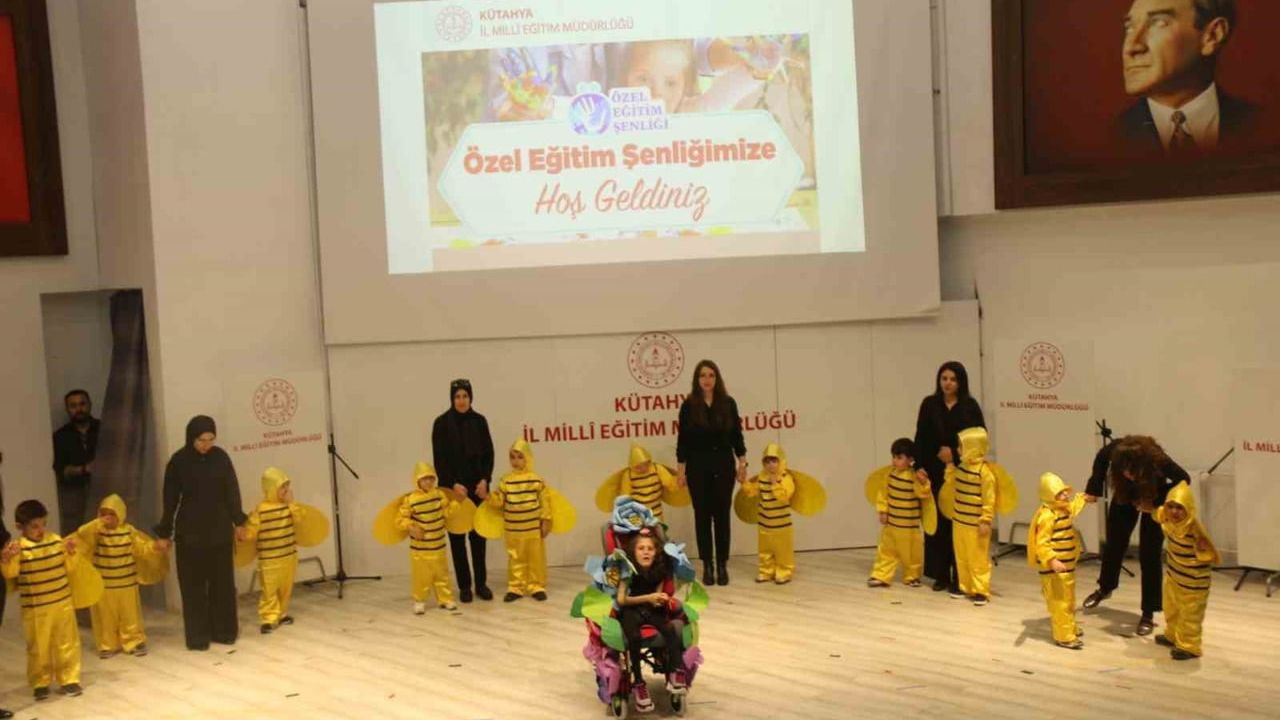Kütahya'da Engelliler Haftası'nda 'Özel Eğitim Şenliği' düzenlendi