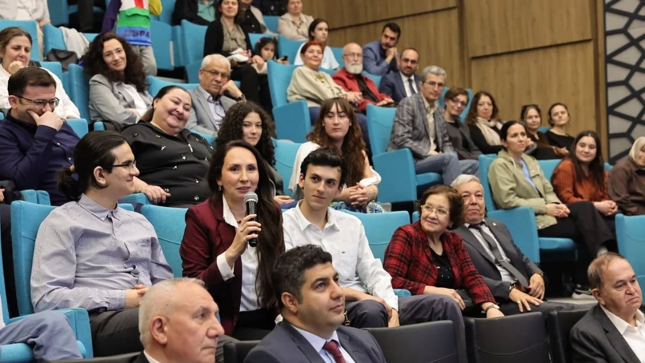 Kütahya'da Tekin Uğurel için 'Saygı Gecesi' düzenlendi: Sanat ve kültüre katkıları anıldı