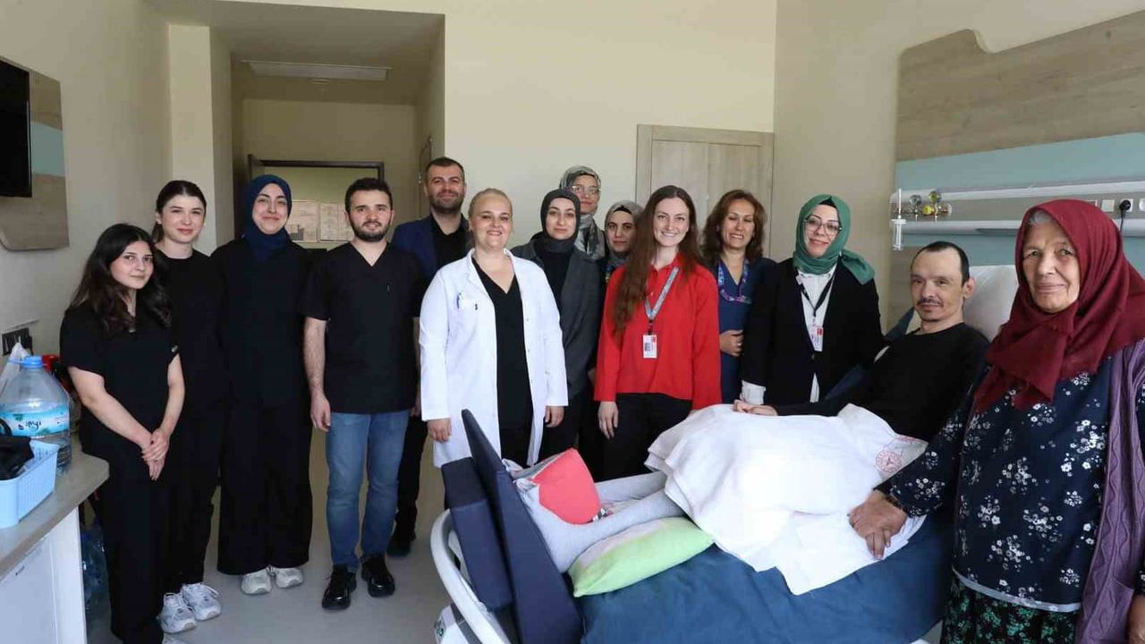 Kütahya’da tetrapleji hastaya multidisipliner yaklaşımla kişiye özel yardımcı aparat