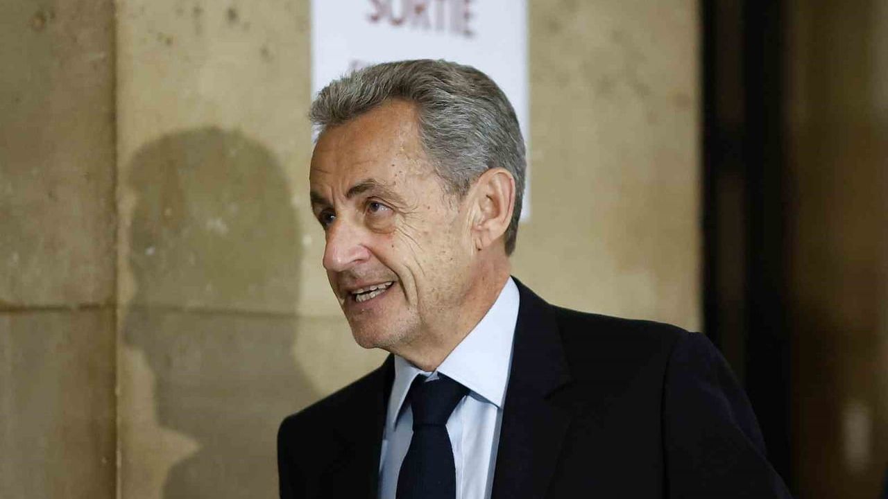 Libya davasında Sarkozy için istinaf savcılığından 7 yıl hapis, 300 bin euro ve 5 yıl siyasi yasak talebi