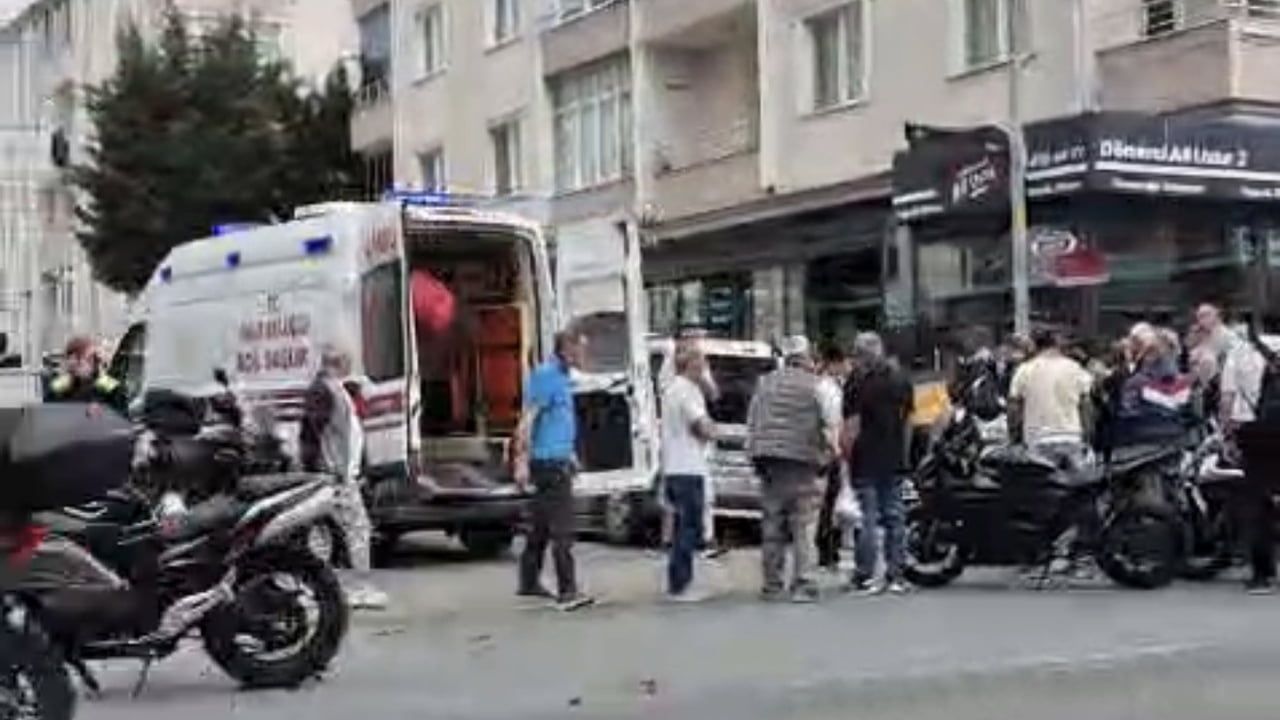 Lüleburgaz İstasyon Caddesi'nde motosikletin çarptığı yaya yaralandı