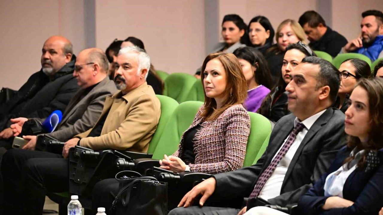 MABEM Öğretmenlerine 'Kariyer Danışmanlığı' Semineri: Modern Rehberlik Yaklaşımları Paylaşıldı