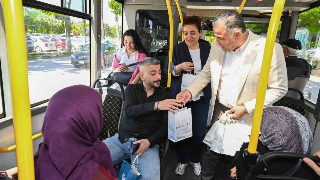 Malatya Büyükşehir Belediyesi 20 Bin Ücretsiz Sebze Fidesi Dağıttı