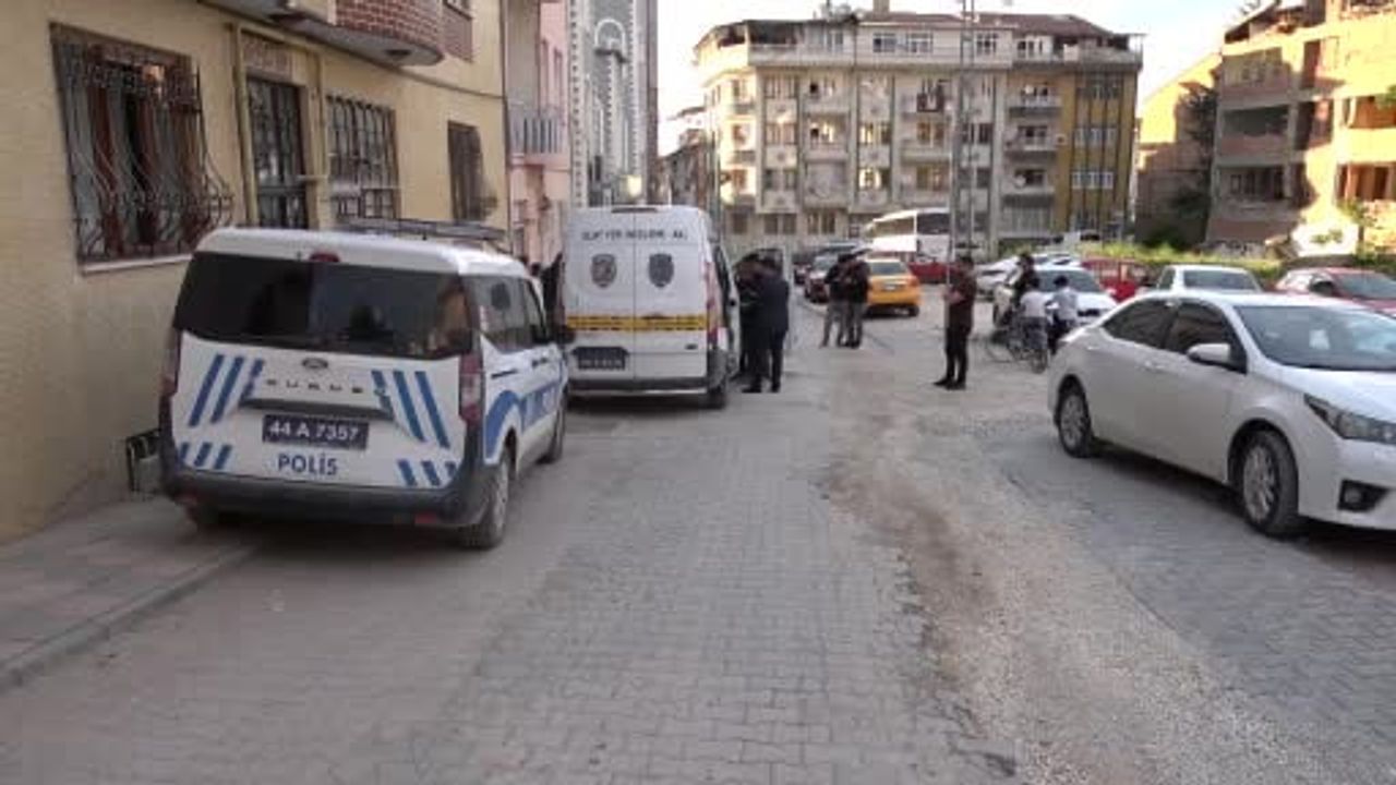 Malatya'da yalnız yaşayan 61 yaşındaki Ahmet Turan Yavuz evinde ölü bulundu