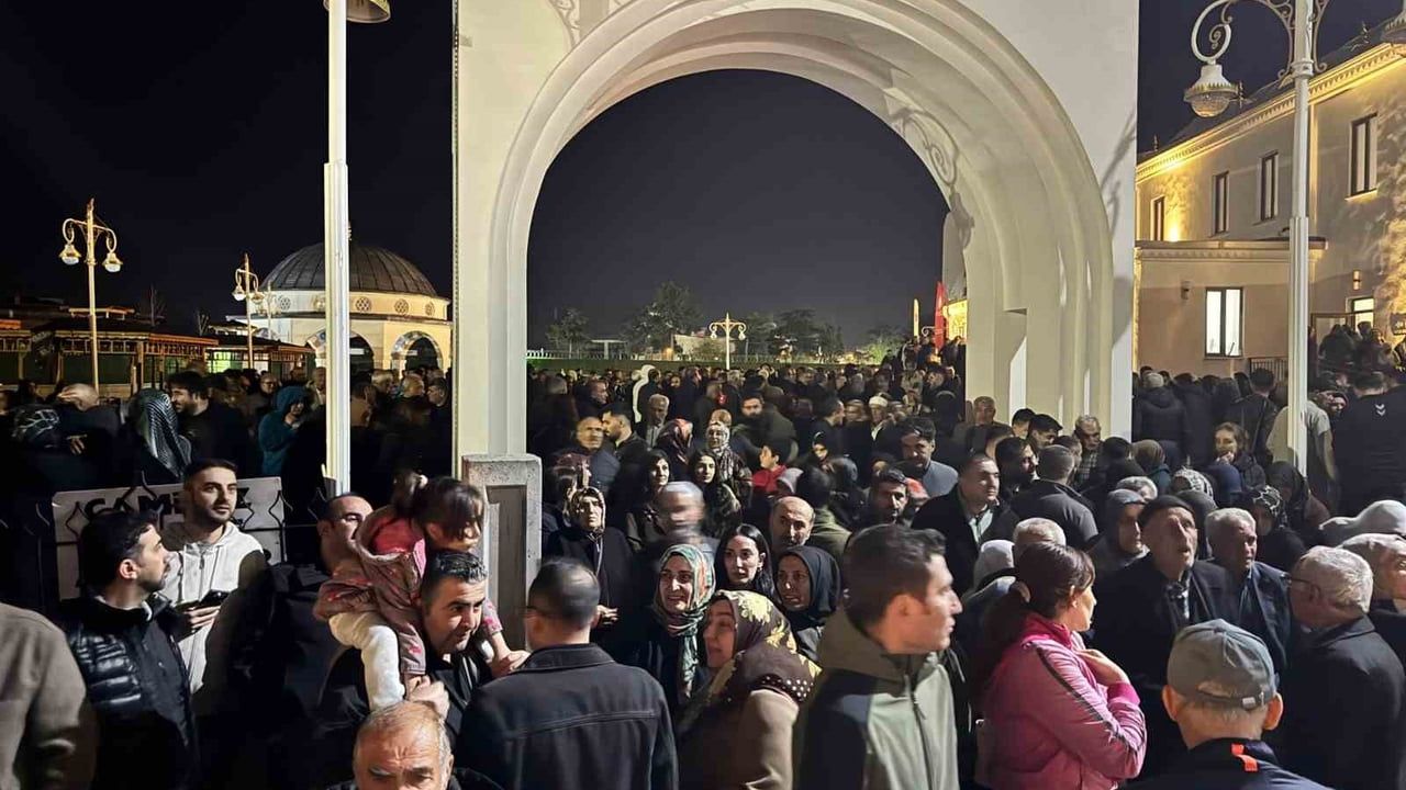 Malatya’dan 182 Kişilik İlk Hac Kafilesi Kutsal Topraklara Dualarla Uğurlandı