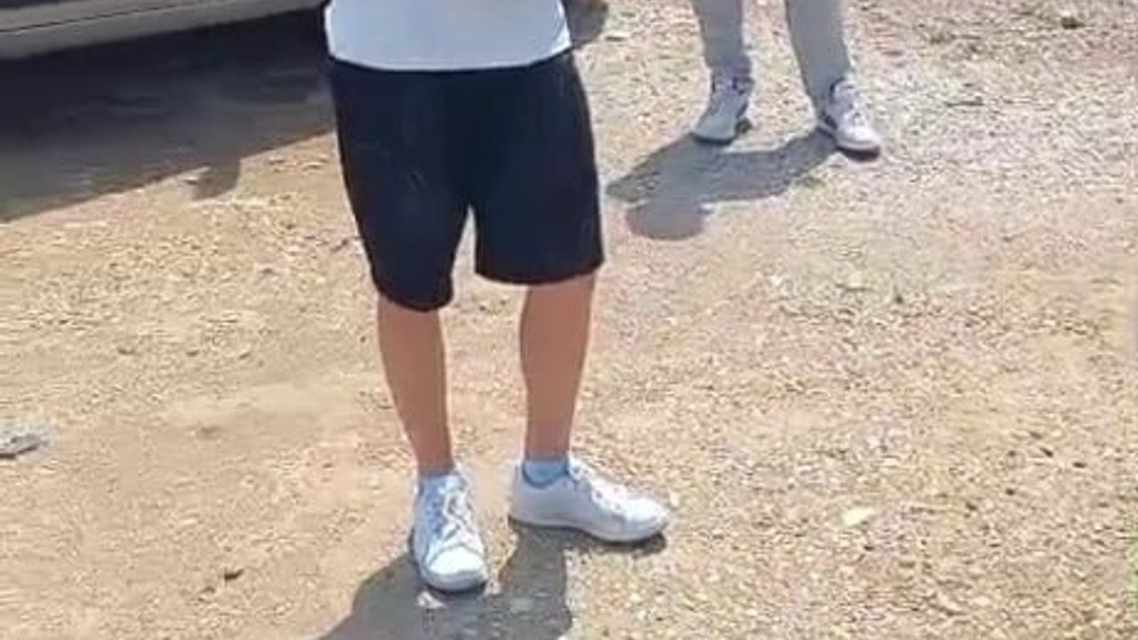 Manavgat'ta 14 yaşındaki sürücünün plaka kapatma gerekçesi: 'Ceza kesiyorlar' — motosiklet sahibine 182 bin 719 TL ceza