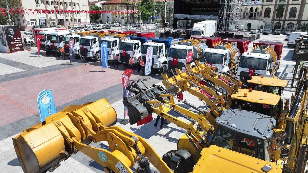 Manisa Büyükşehir Belediyesi 376 yeni araçla filoyu güçlendirdi