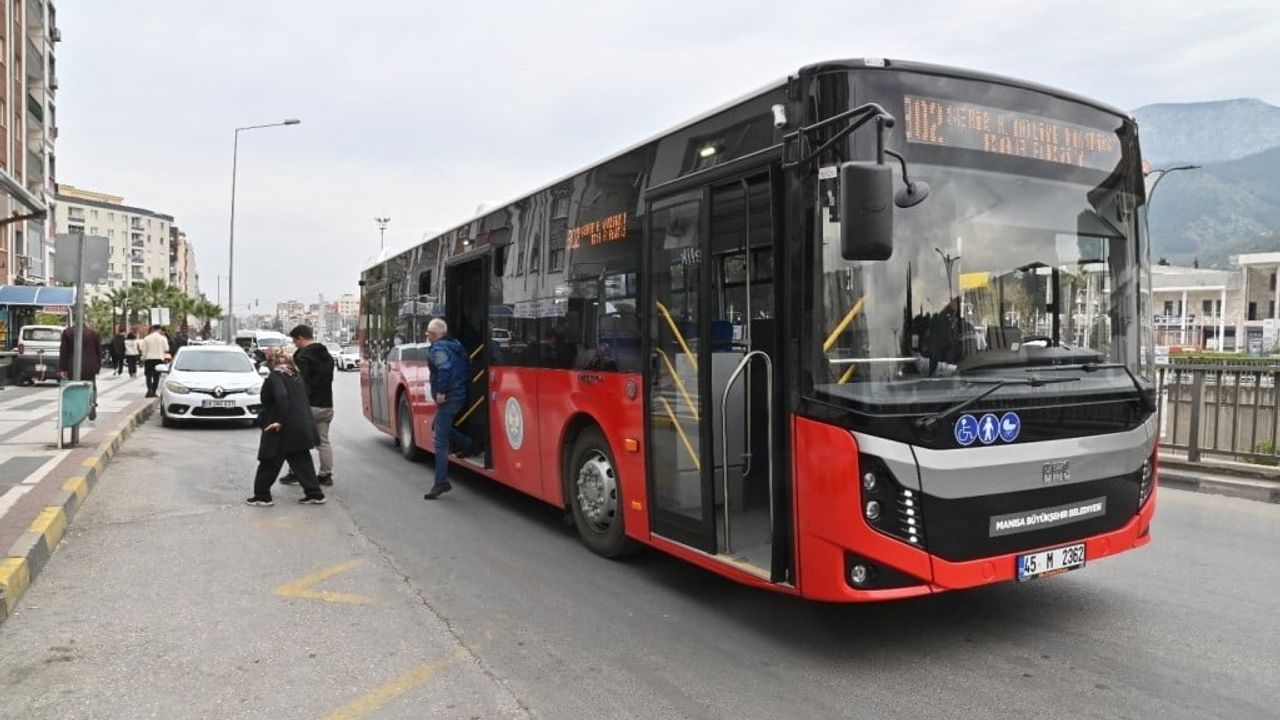 Manisa Büyükşehir Belediyesi, Kurban Bayramı'nda nöbetçi ekipler ve ücretsiz ulaşım hizmetiyle sahada