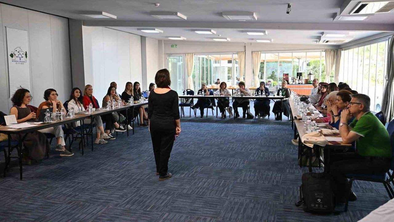 Manisa'da 'Kadın Dostu Kent' Programı: Yerel Eşitlik Eylem Planı İçin Üç Günlük Eğitim