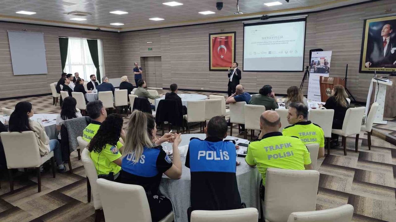 Manisa'da MERAVIGLIA Projesi tanıtıldı: 2 milyon 494 bin avroluk AB destekli yeşil girişimcilik hamlesi