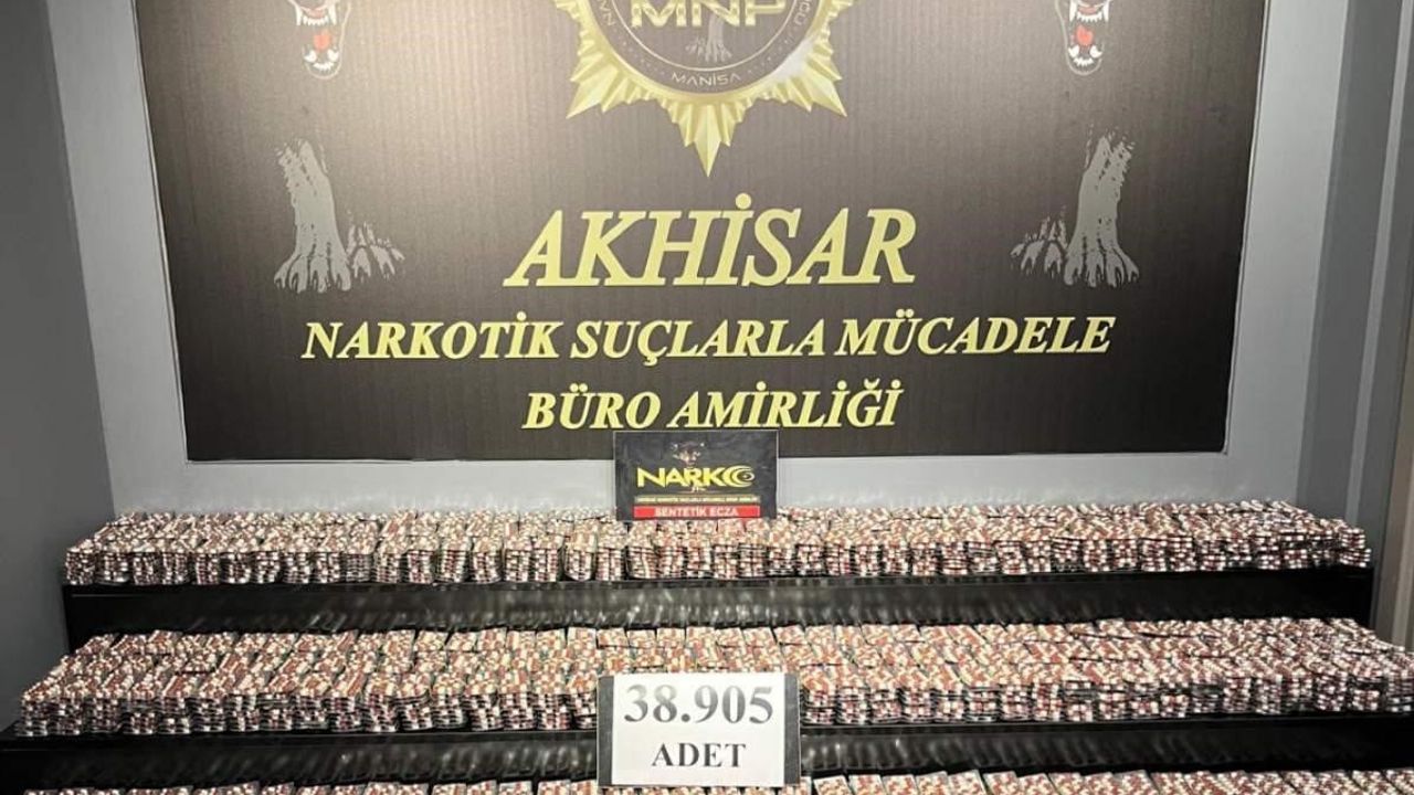 Manisa'da şafak operasyonu: 42 bin 320 sentetik ecza hap ele geçirildi