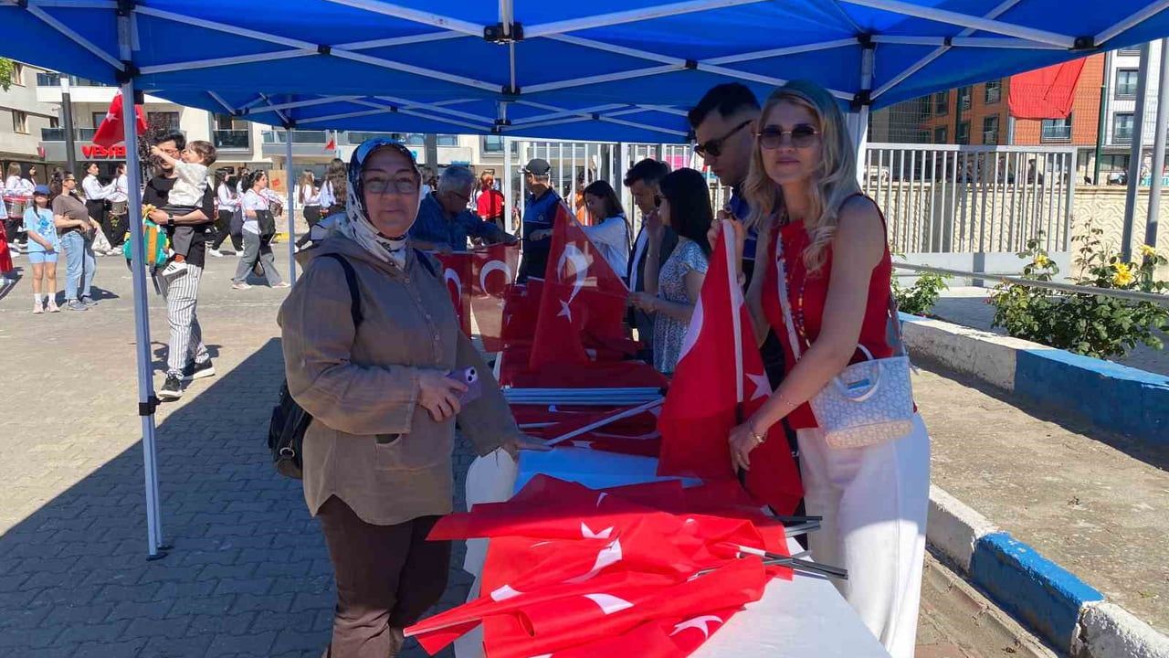 Manisa ilçelerinde 19 Mayıs coşkusu