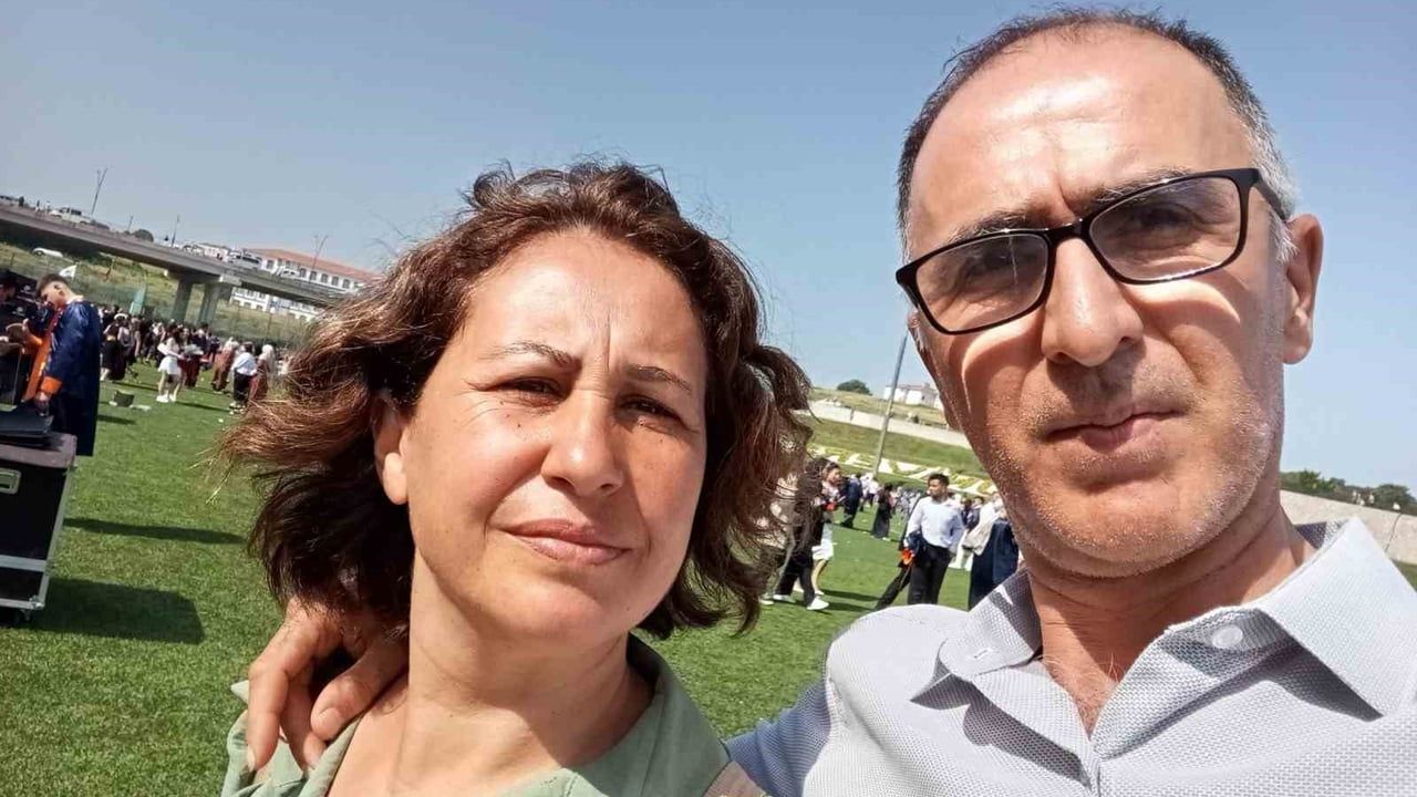 Manisa Sarıgöl'de Devrilen Traktör: Buldanlı Kadın Hayatını Kaybetti, Eşi Yaralandı