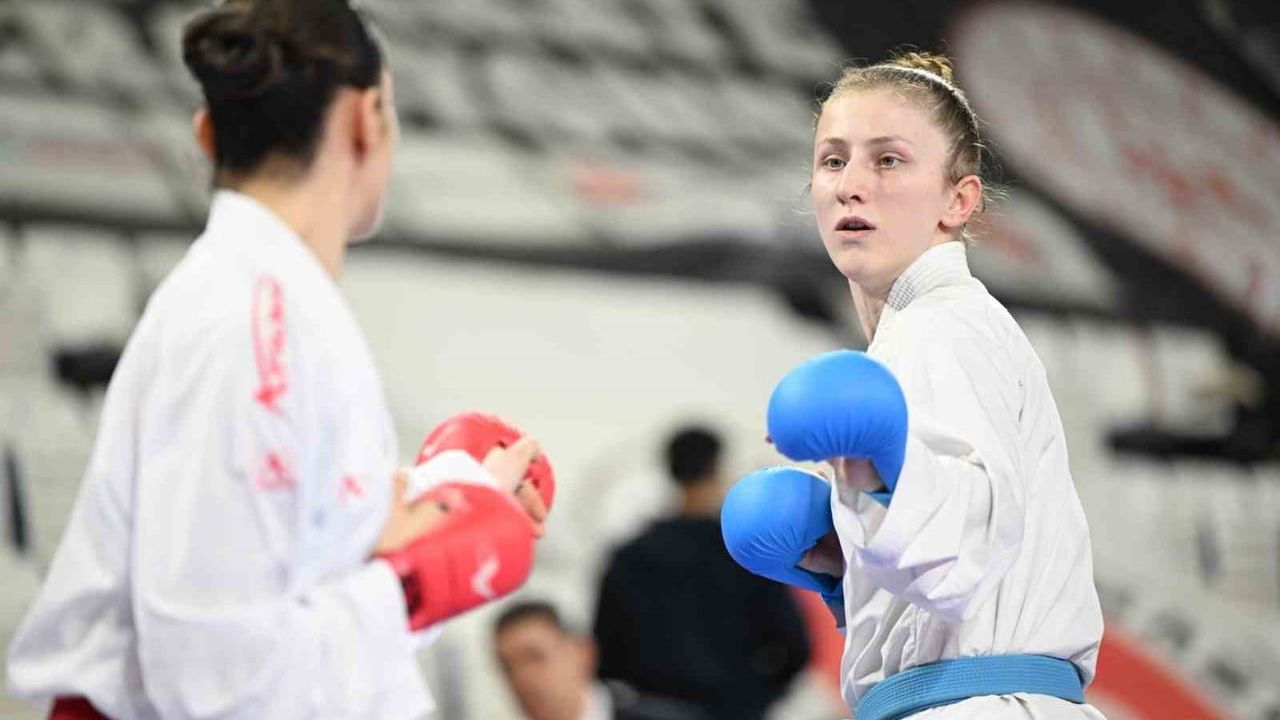 Manisalı karateci Nurbade Büber, Avrupa Büyükler Karate Şampiyonası'nda Türkiye'yi temsil edecek