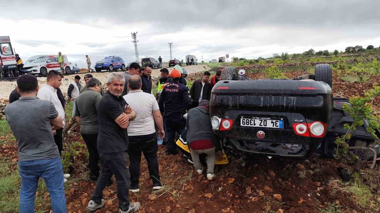 Mardin Ömerli'de otomobil devrildi: 1 ölü, 2 yaralı