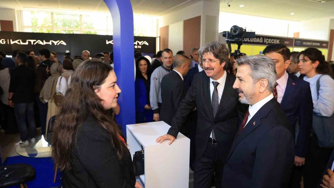 Marmara Kariyer Fuarı 2026 Bursa Uludağ Üniversitesi'nde başladı