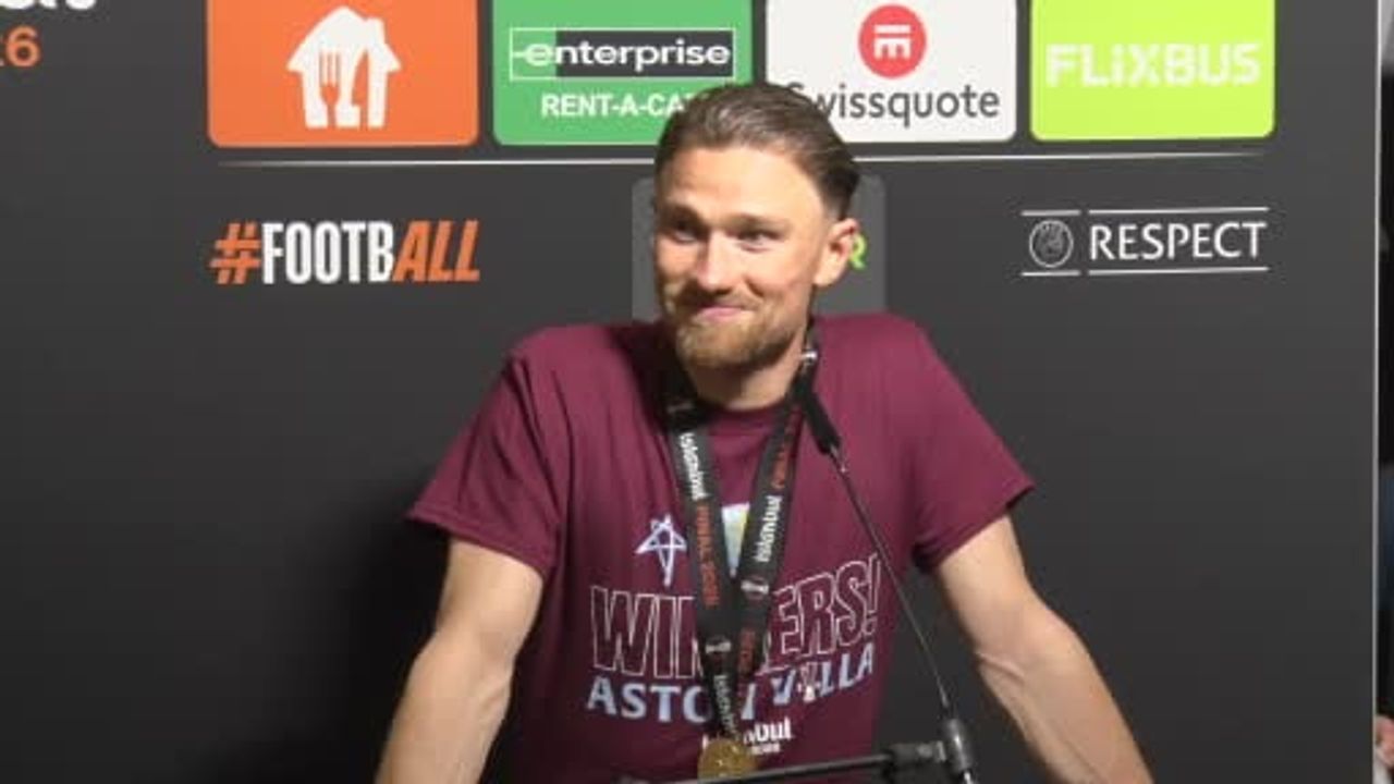 Matty Cash: 'Taraftarlarımız bunu sonuna kadar hak ediyor' — Aston Villa Avrupa Ligi şampiyonu