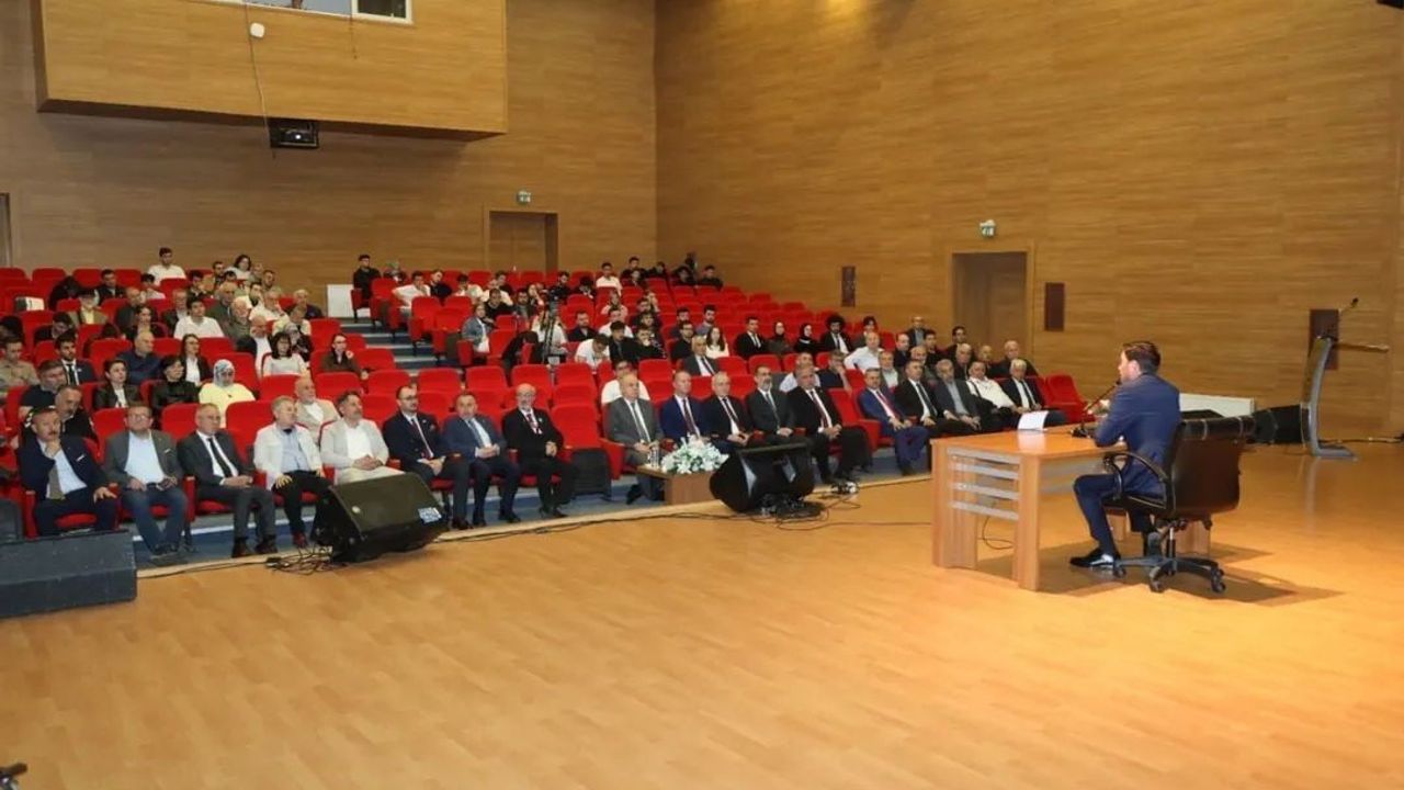 Mehmet Kemal Yazıcıoğlu'na 'Yılın Babadan Oğula Devlet Adamı' Ödülü