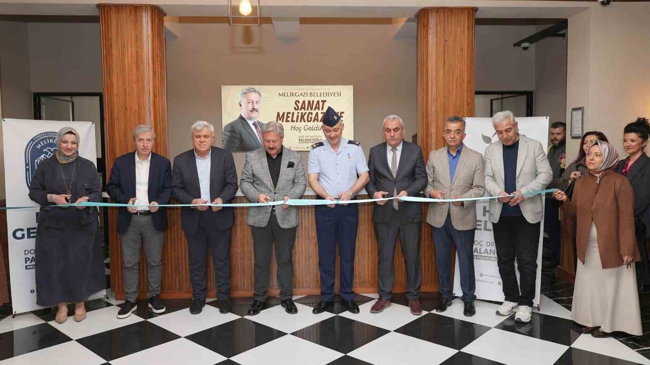 Melikgazi'de Kayseri Güzel Sanatlar Lisesi Öğretmenlerinin 'Karma Resim Sergisi' Açıldı
