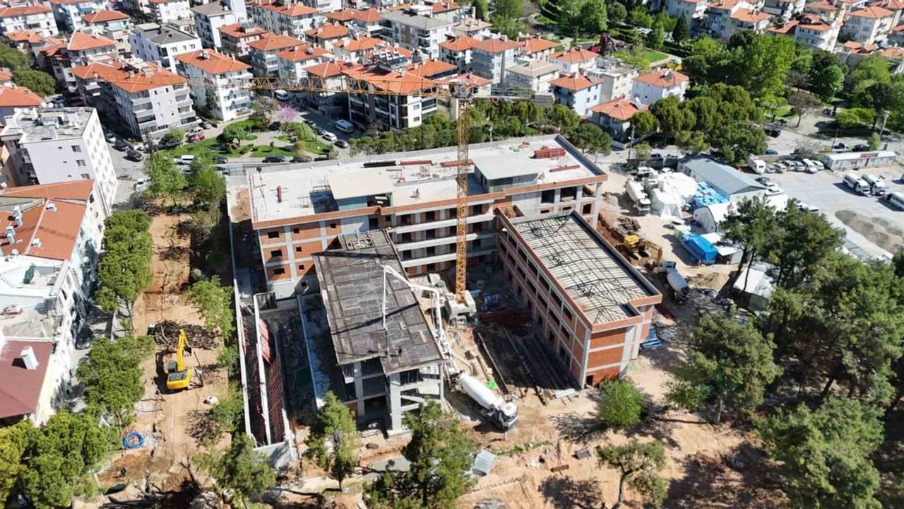 Menteşe'de Abide Hasan Nuri Öncüer Huzurevi yeniden inşa ediliyor