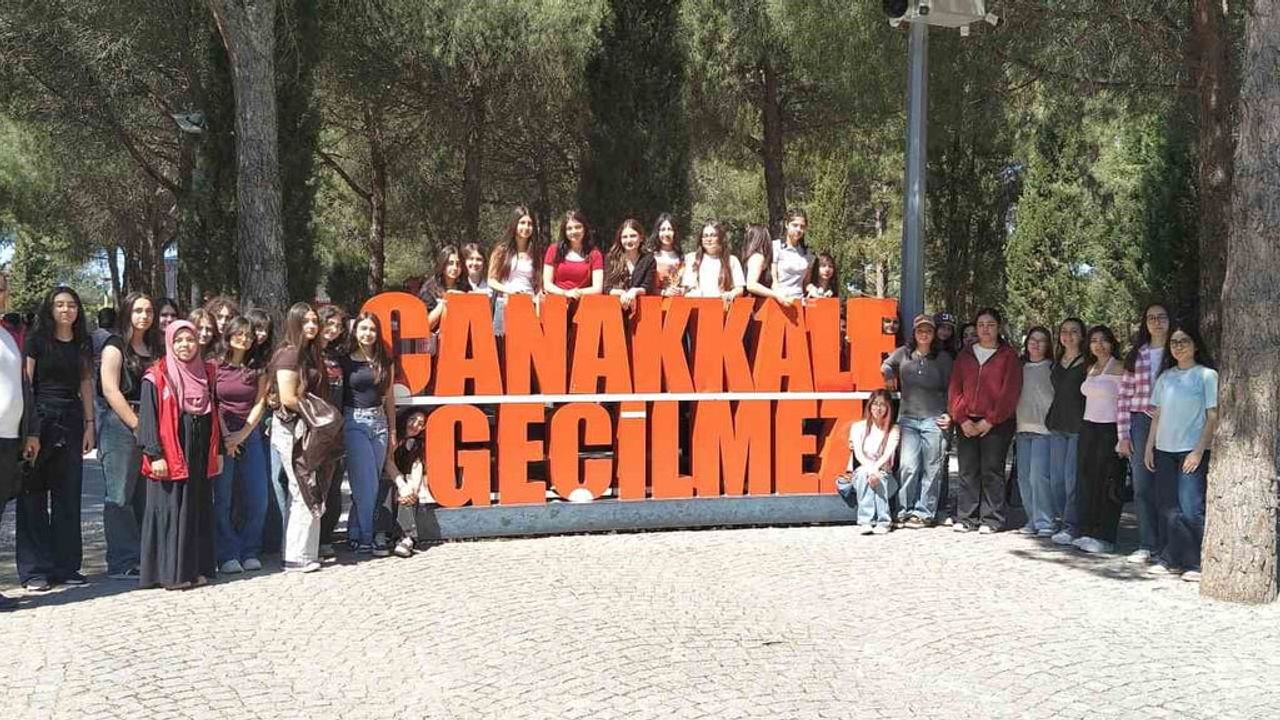 Menteşeli Gençler 'Bir Destandır Çanakkale' Programıyla Tarihi Yarımadayı Ziyaret Etti