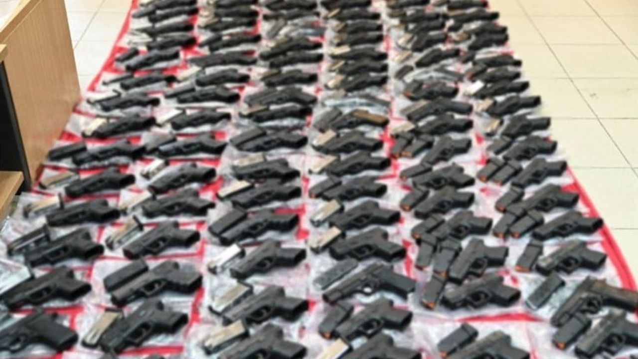 Meriç'te silah operasyonu: 147 tabanca ele geçirildi, 13 Türk vatandaşı gözaltına alındı