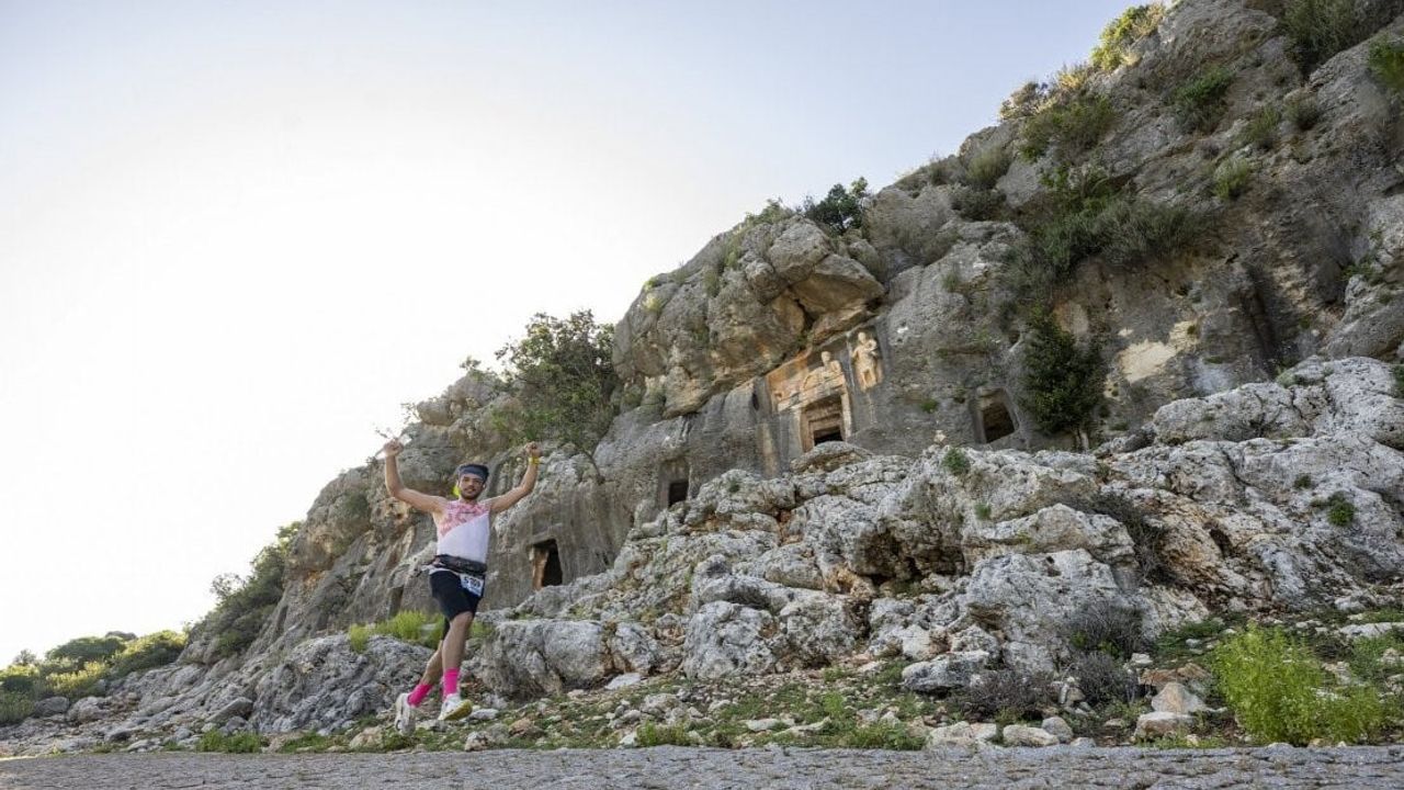 Mersin'de 5. Uluslararası Kilikya Ultra Maratonu: 882 sporcu antik kentler arasında yarıştı