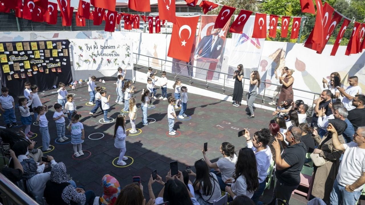 Mersin'de Anneler Günü: 'Benimle Oynar Mısın?' etkinliğiyle çocuklar ve anneler buluştu