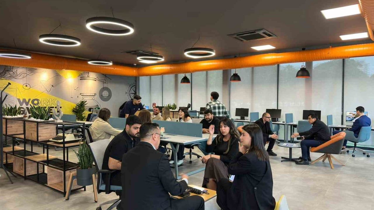 Mersin'de Kampüs Mersin ve Garaj Mersin iş dünyası ile gençleri aynı çatıda buluşturuyor