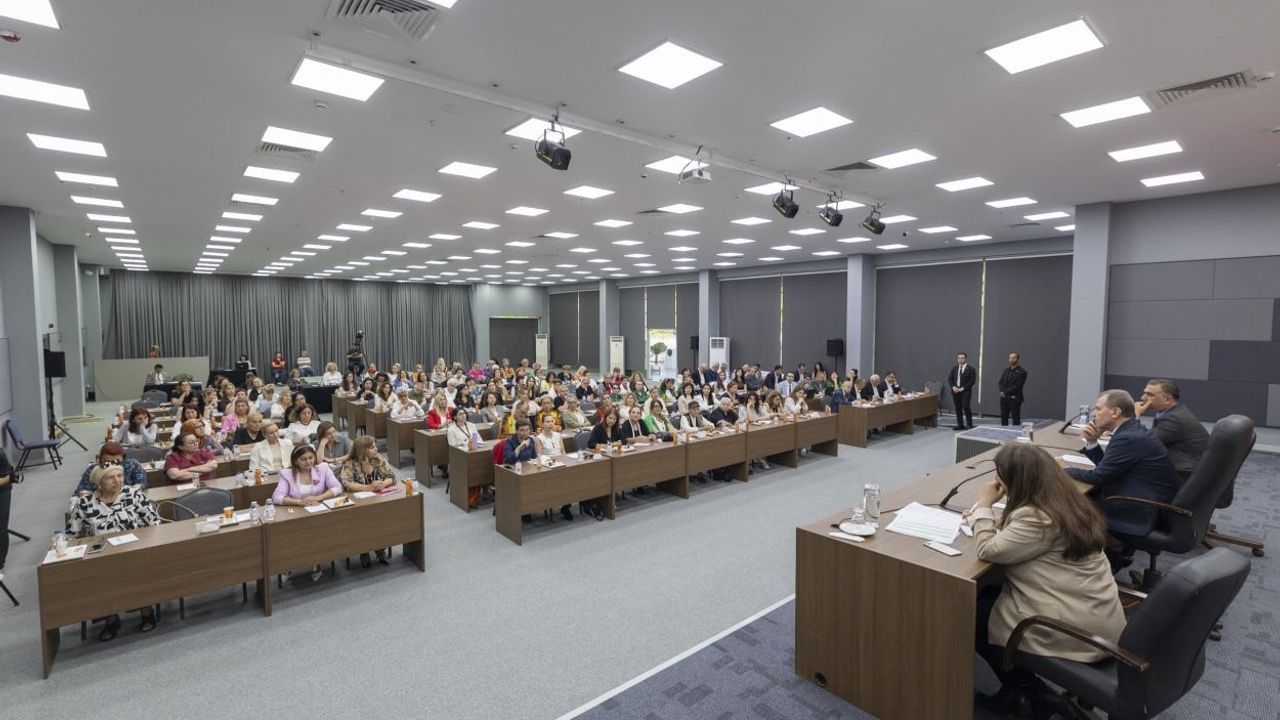 Mersin'de 'Kent Katılımı Buluşmaları'nda kadınlar kent yönetimine katkı sağladı