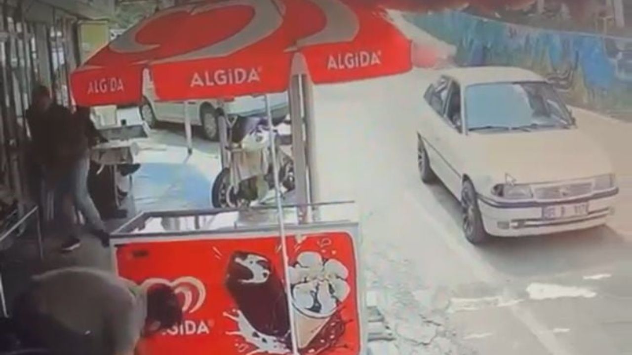 Mersin Tarsus'ta silahlı saldırı: 4 ölü, 8 yaralı; saldırı anı güvenlik kamerasında