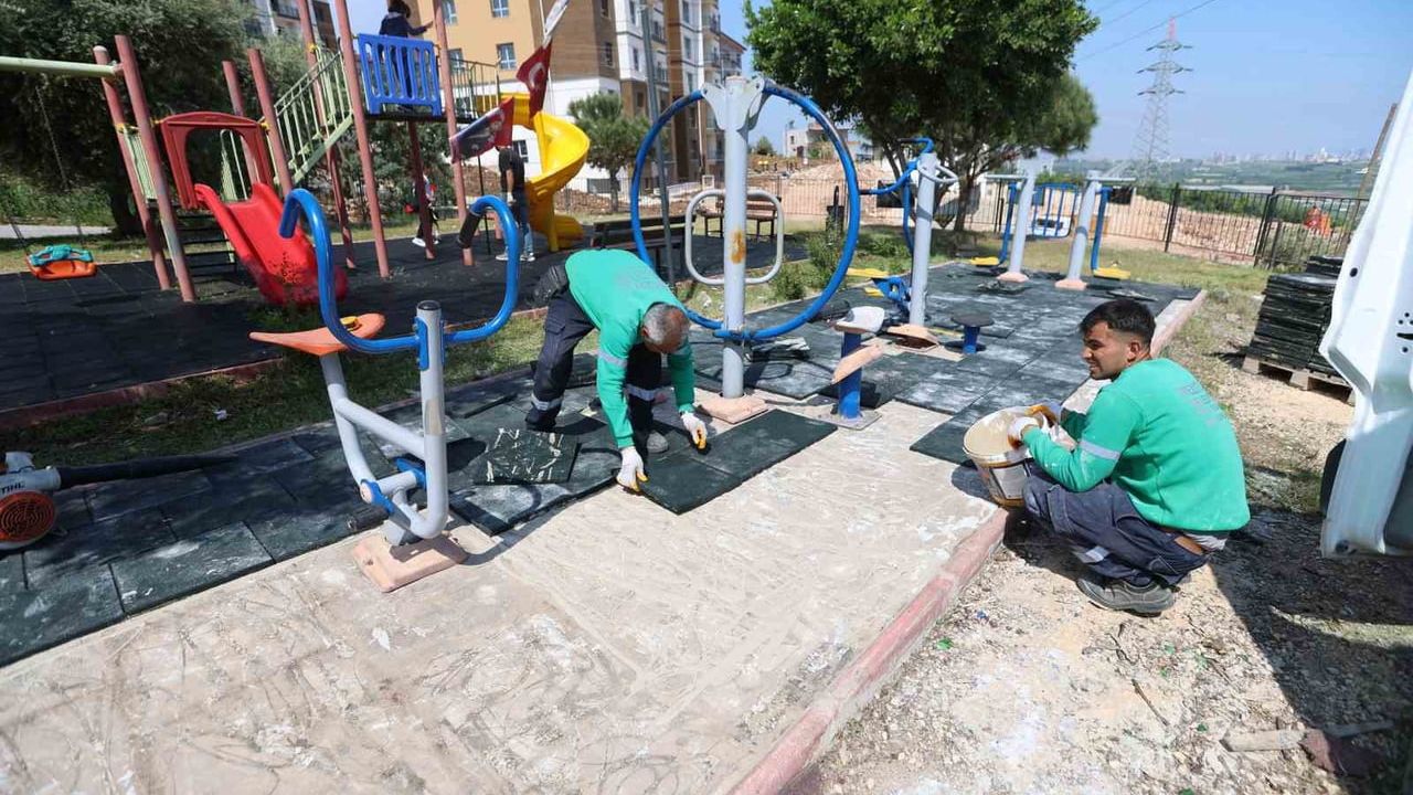Mezitli’de Parklar Yenileniyor: Çocuk Güvenliği ve Peyzaj Önceliği