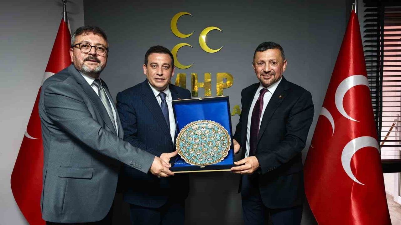 MHP Kütahya Milletvekili Ahmet Erbaş, Bilecik İl Başkanı Talha Özkan’ı makamında ziyaret etti