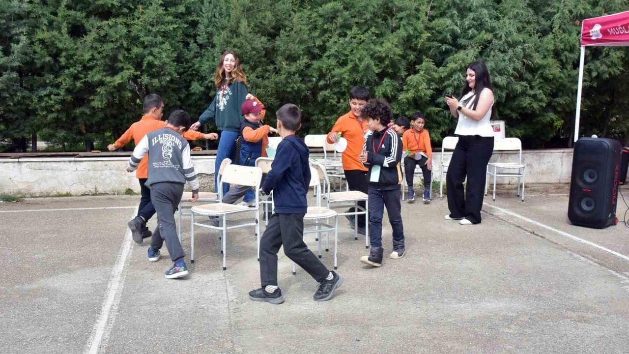 MSKÜ ‘Birlikte Gelişim Programı’ üçüncü durakta: Gazeller Mahallesi'nde sağlık ve sosyal destek çalışmaları