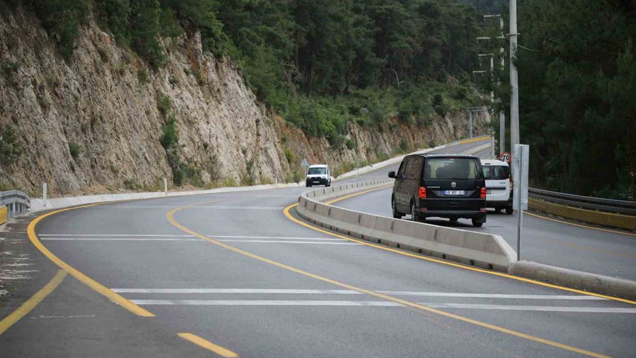 Muğla Büyükşehir Belediyesi, Fethiye Ölüdeniz ve Kayaköy'de yol ve altyapı yenilemesini tamamladı