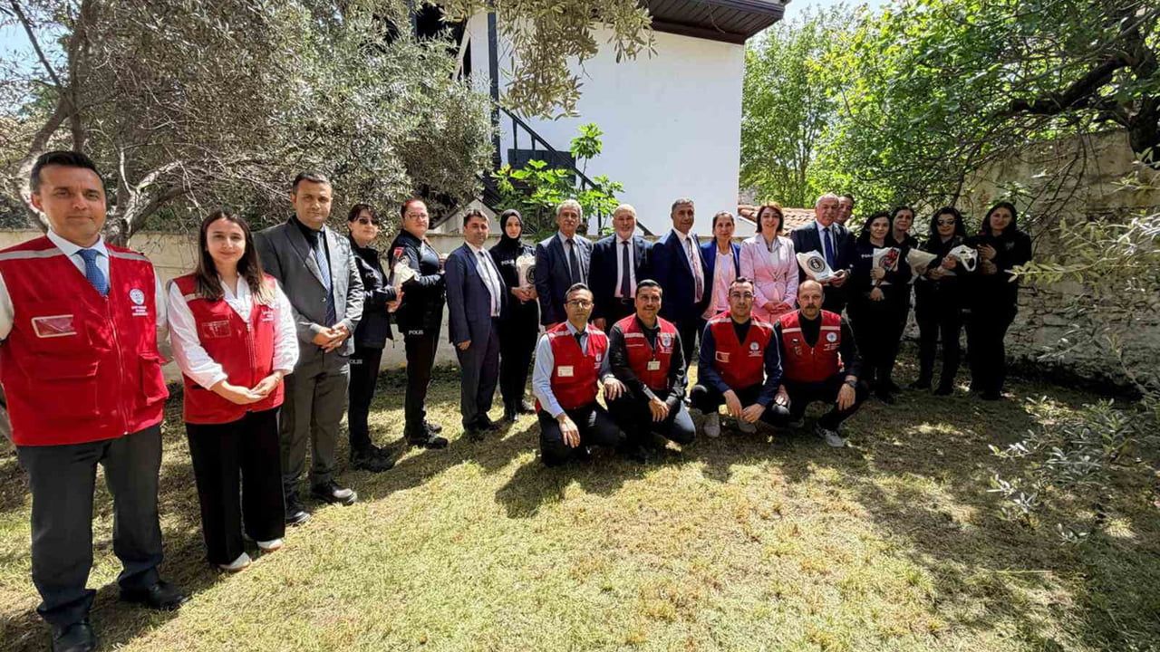 Muğla'da Anneler Günü kapsamında şehit anneleri ve gazi eşleri için mevlit programları düzenlendi