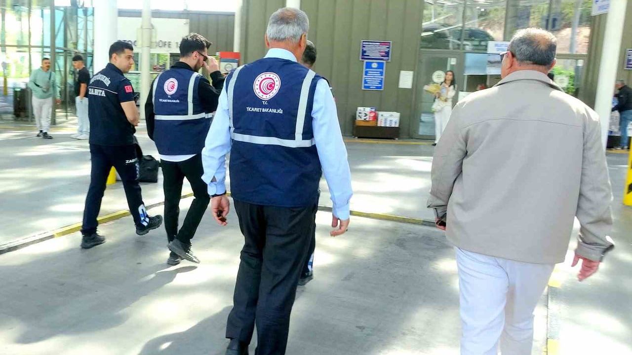 Muğla'da bayram öncesi Menteşe Otogarı'nda otobüs firmalarına fiyat denetimi