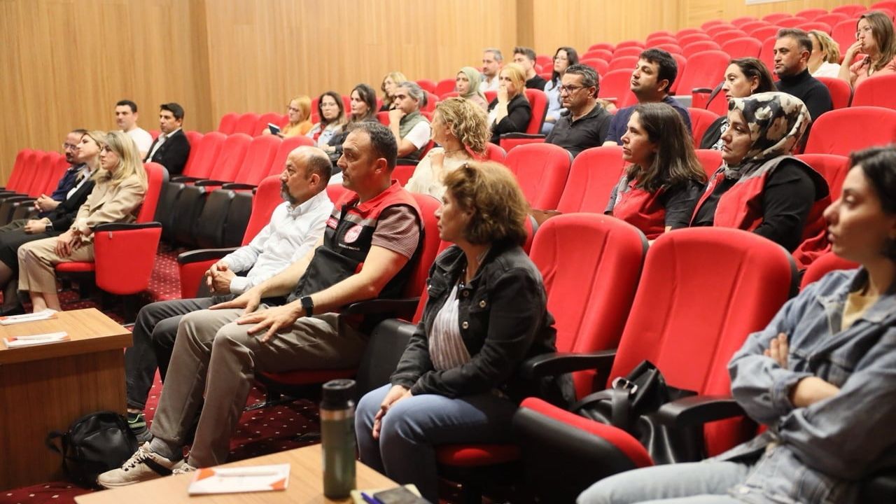 Muğla'da KOBÜKS Eğitimi: İlçe Teknik Personeline Kayıt Sistemi Tanıtıldı
