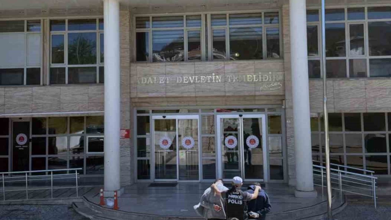 Muğla'da narkotik operasyonu: 1 kişi tutuklandı, Bin 348 sentetik ecza ve 45 ecstasy ele geçirildi