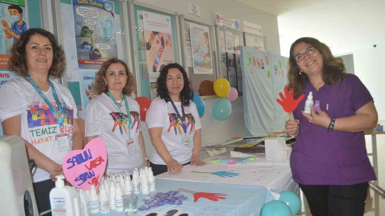 Muğla Eğitim ve Araştırma Hastanesi'nde Dünya El Hijyeni Günü etkinliği: 'El Hijyeni Hayat Kurtarır'