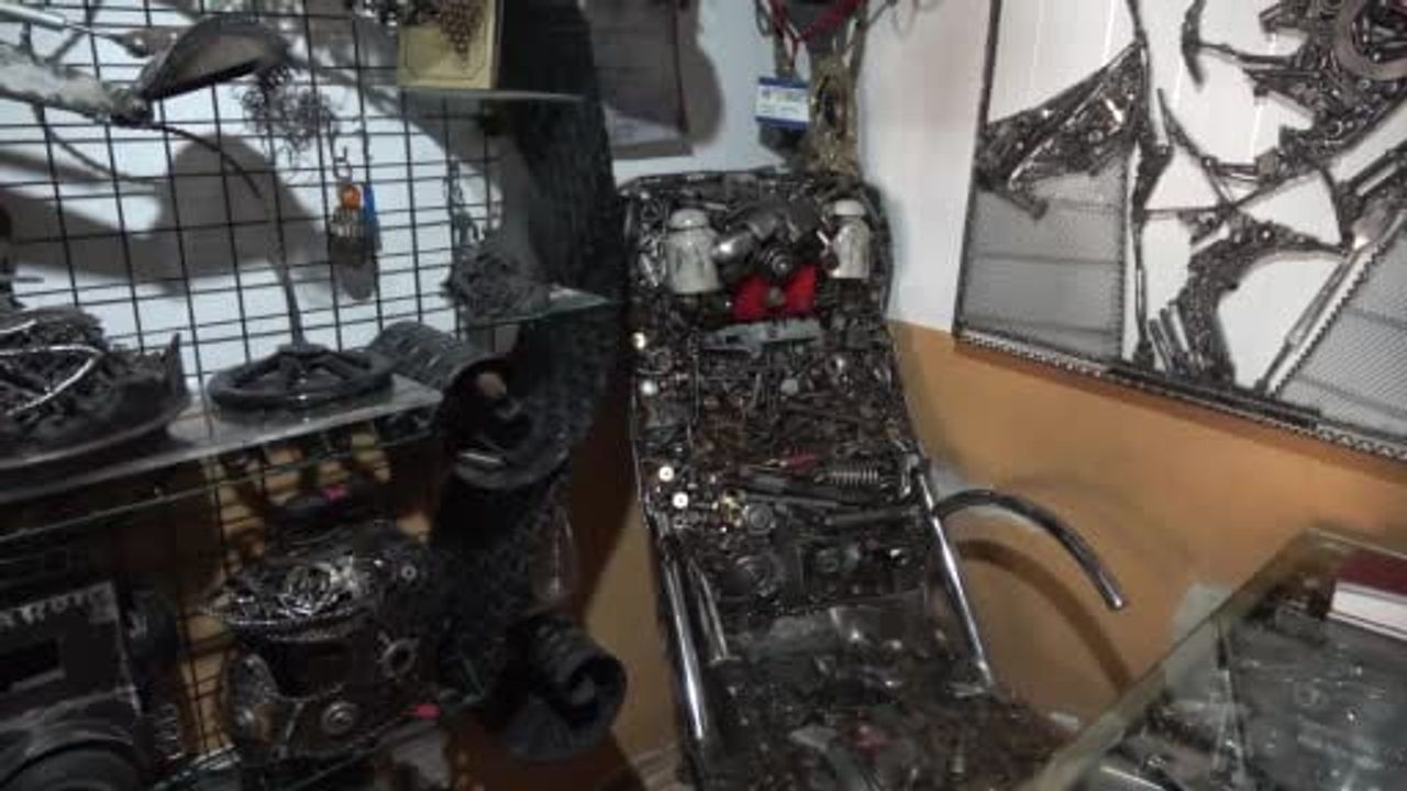Muğla Menteşe'de Atıklardan Sanat: Demir Ustası Ahmet İftar'ın 124 Eserlik Koleksiyonu
